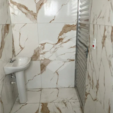 Galpão Comercial Novo para Locação – 350 m²