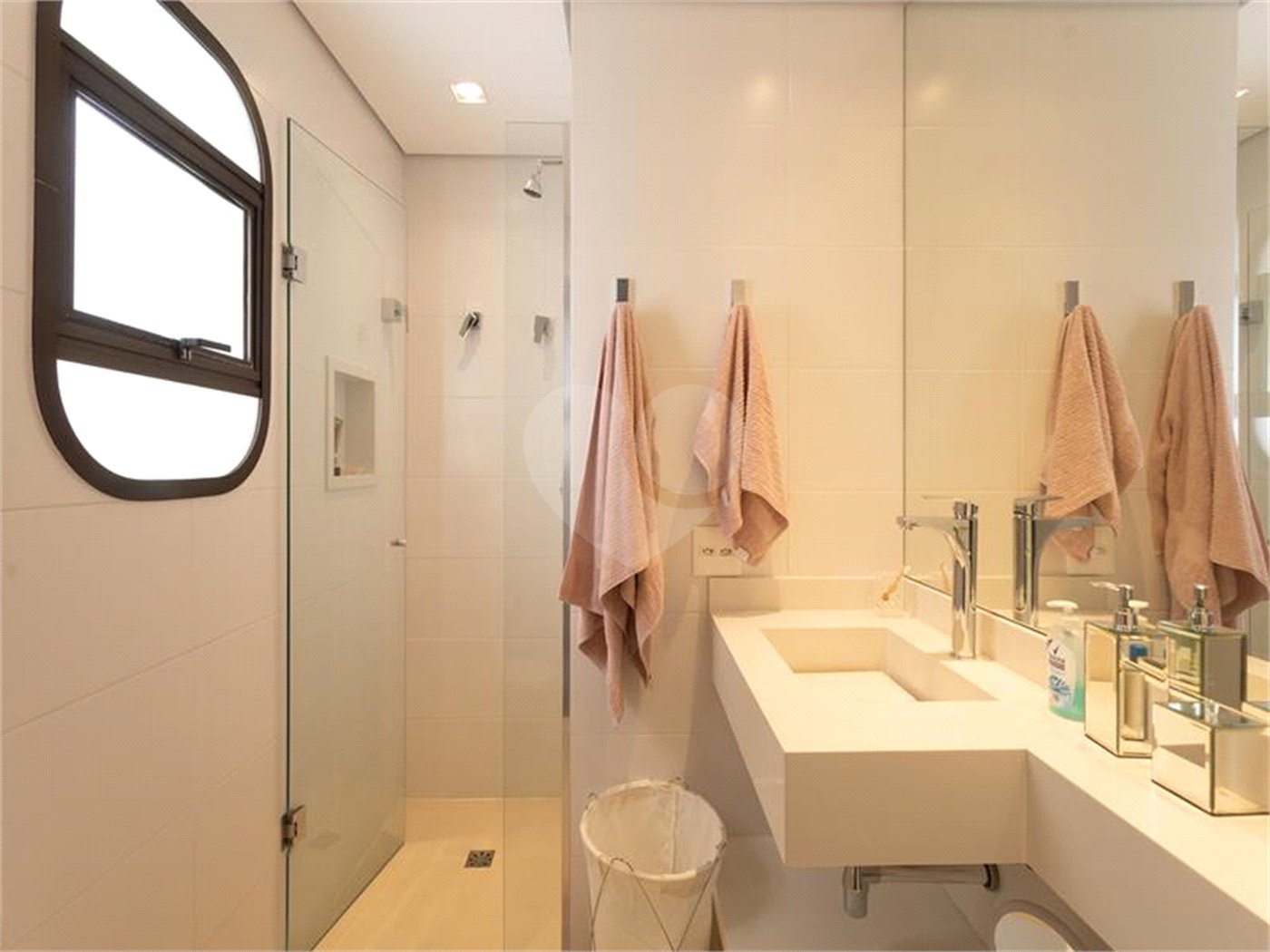 Apartamento a venda nos Jardins 262 m2, 3 suites e 3 vagas