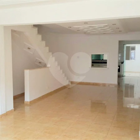 Casa de vila para venda e locação na região da Mooca