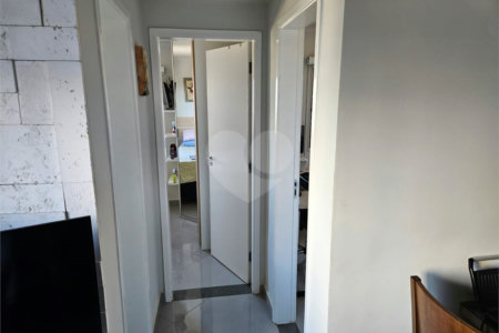 Excelente apartamento á venda de 2 dormitórios no CENTRO de São Carlos!