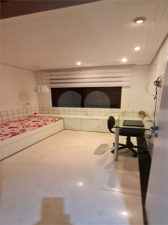 Apartamento à venda na Vila Carrão, 3 quartos (2 suítes)