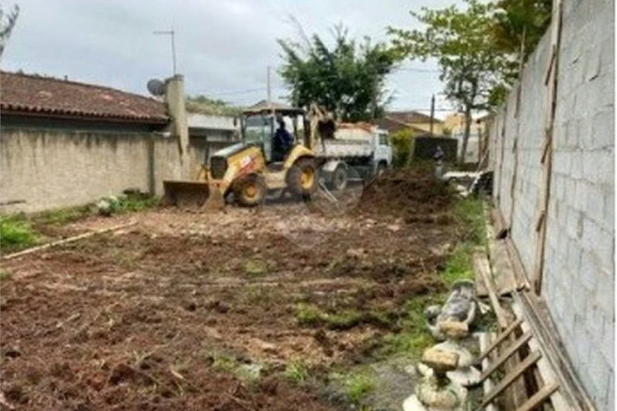 Terreno preparado para construção com 300 M2