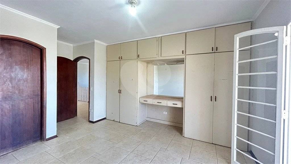 Venda Casa com 4 Dormitórios no Parque Santa Cecília