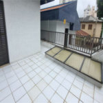 Sobrado à Venda na Aclimação - 150 m² - 2 Salas, 3 Dorms, 2 Vagas.