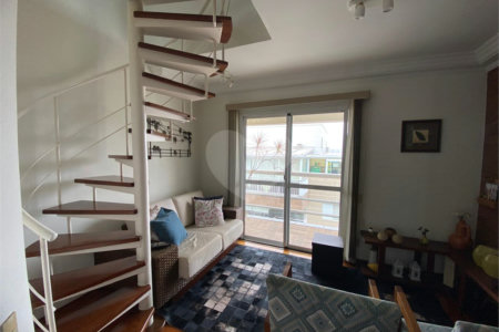 Cobertura à venda com 3 quartos, sendo 1 suíte,  em Cidade São Francisco, São Paulo, SP