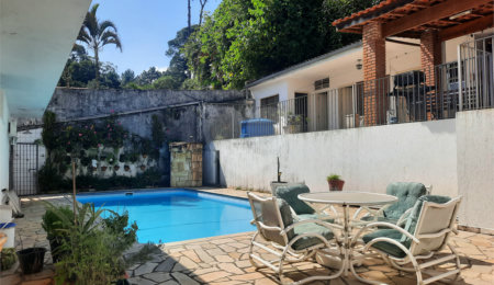 Casa à venda com 4 quartos, sendo 3 suítes,  em Jardim Marajoara, São Paulo, SP