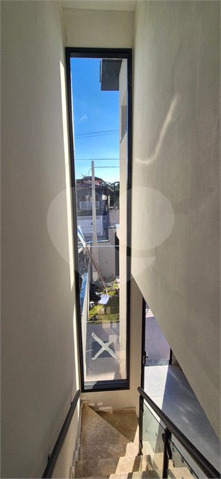 Sobrado à venda com 3 quartos, sendo 1 suíte,  em Parque Morumbi, Mogi das Cruzes, SP