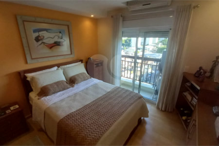 Apartamento à venda com 4 quartos, sendo 3 suítes,  em Santana, São Paulo, SP