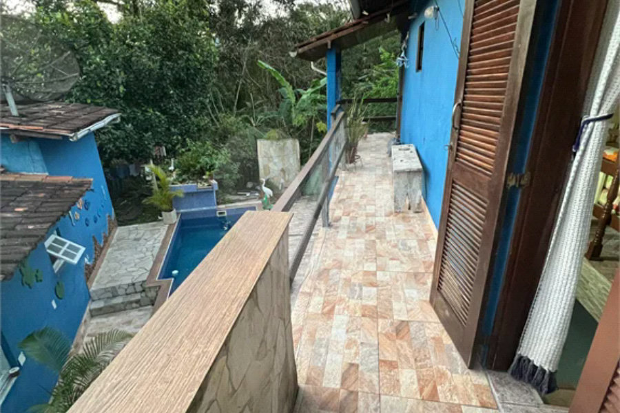 Casa à venda com 4 quartos, sendo 1 suíte,  em Costa do Sol, Bertioga, SP