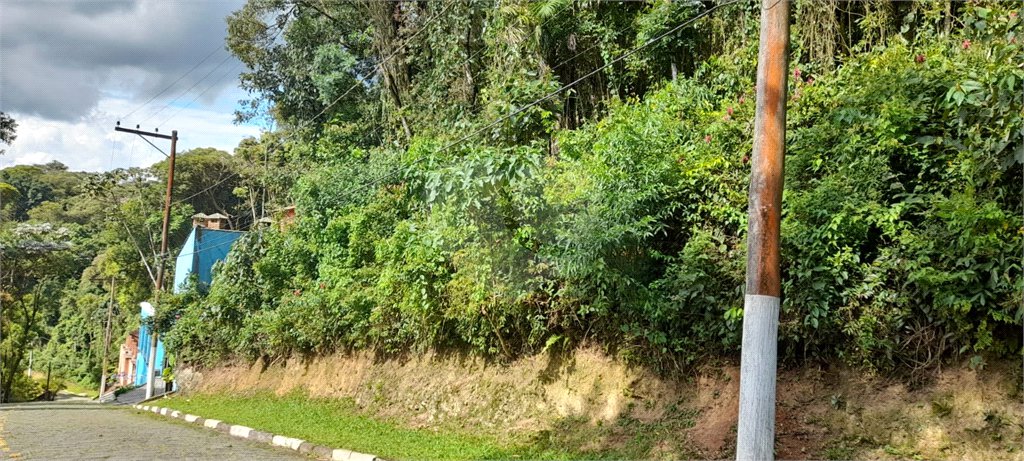 Terreno à venda no condomínio Parque Imperial da Cantareira, Mairiporã - SP