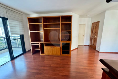 Apartamento à venda com 4 quartos, sendo 2 suítes,  em Pinheiros, São Paulo, SP