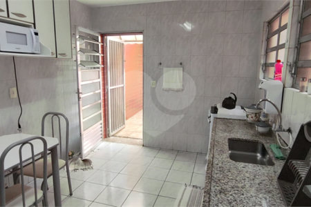 Casa à venda com 3 quartos, sendo 1 suíte, em Santana, São Paulo, SP