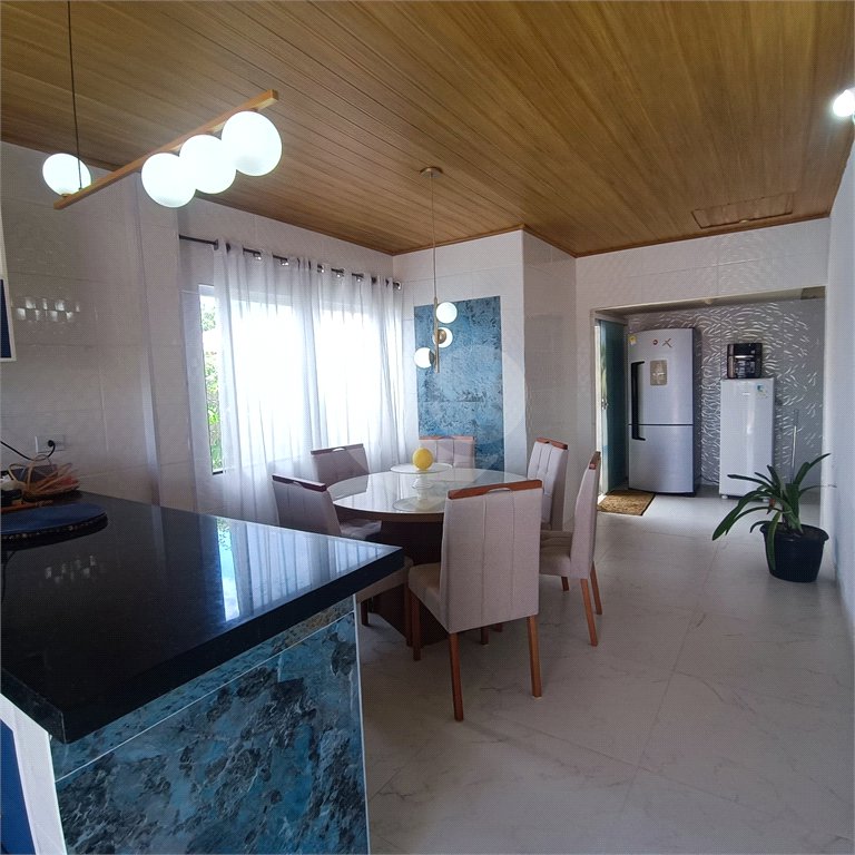 Casa à venda com 3 quartos, sendo 1 suíte, em Caminho de Búzios, Cabo Frio, RJ