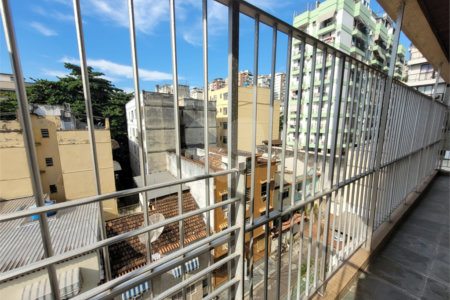 Apartamento à venda com 3 quartos, sendo 1 suíte,  em Tijuca, Rio de Janeiro, RJ