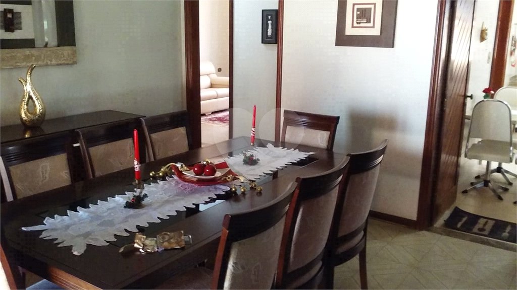 Casa à venda com 5 quartos, sendo 3 suítes,  no condomínio Portella, Itu - SP