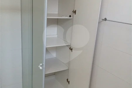 Casa à venda com 3 quartos, sendo 1 suíte,  no condomínio Residencial Eldorado, São Carlos - SP