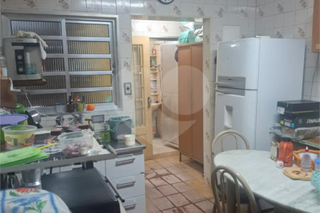 Casa à venda com 2 quartos em Vila Nivi, São Paulo, SP