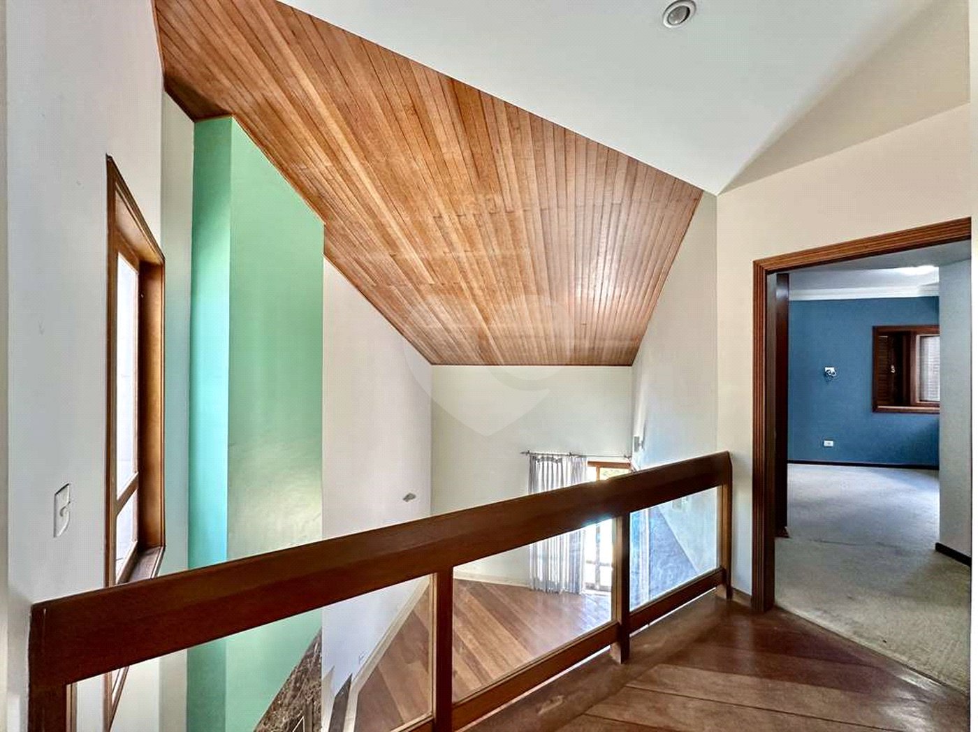 Casa à venda com 4 quartos, sendo 2 suítes,  no condomínio São Paulo Ii, Cotia - SP