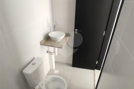 Casa à venda com 1 quarto em Parada Inglesa, São Paulo, SP