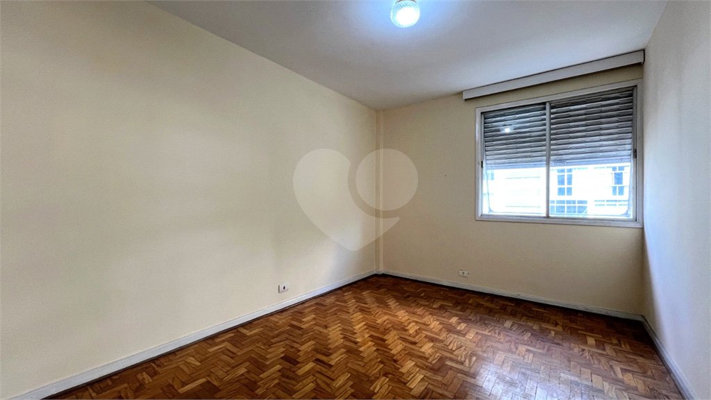 Apartamento à venda com 3 quartos, sendo 1 suíte, em Pinheiros, São Paulo, SP