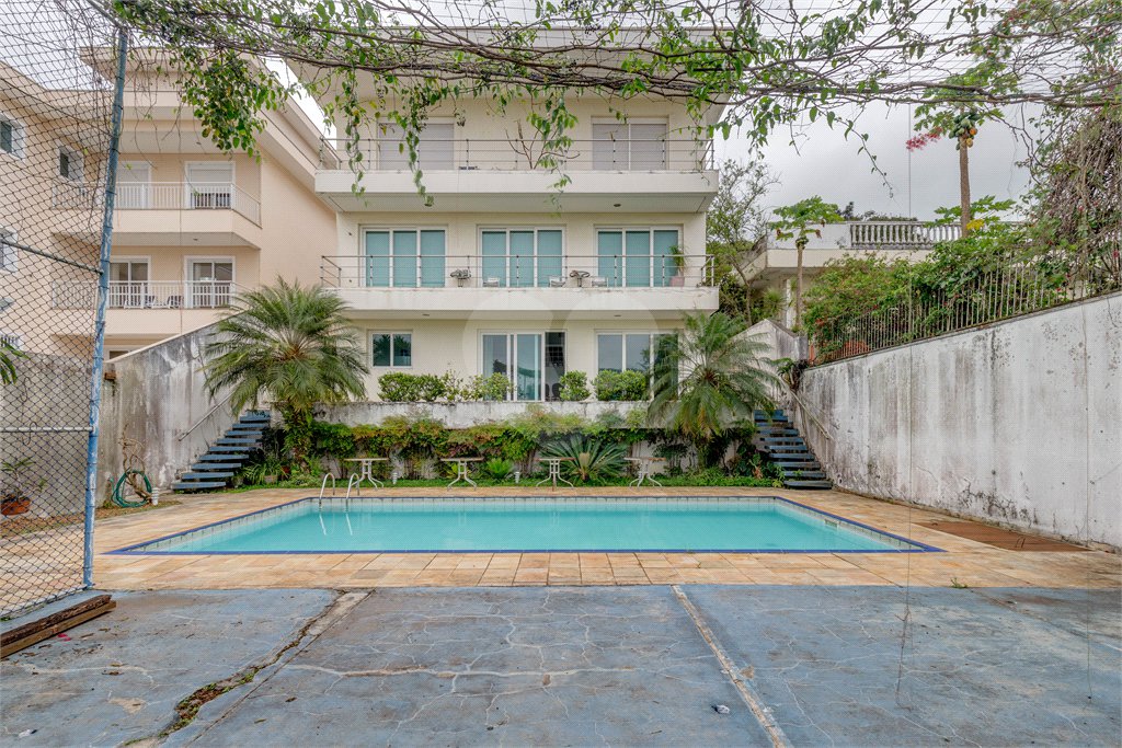 Casa à venda com 4 suítes em Chácara Monte Alegre, São Paulo, SP