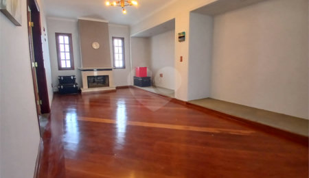 Casa à venda com 5 quartos, sendo 3 suítes,  em Vila Santista, Atibaia, SP