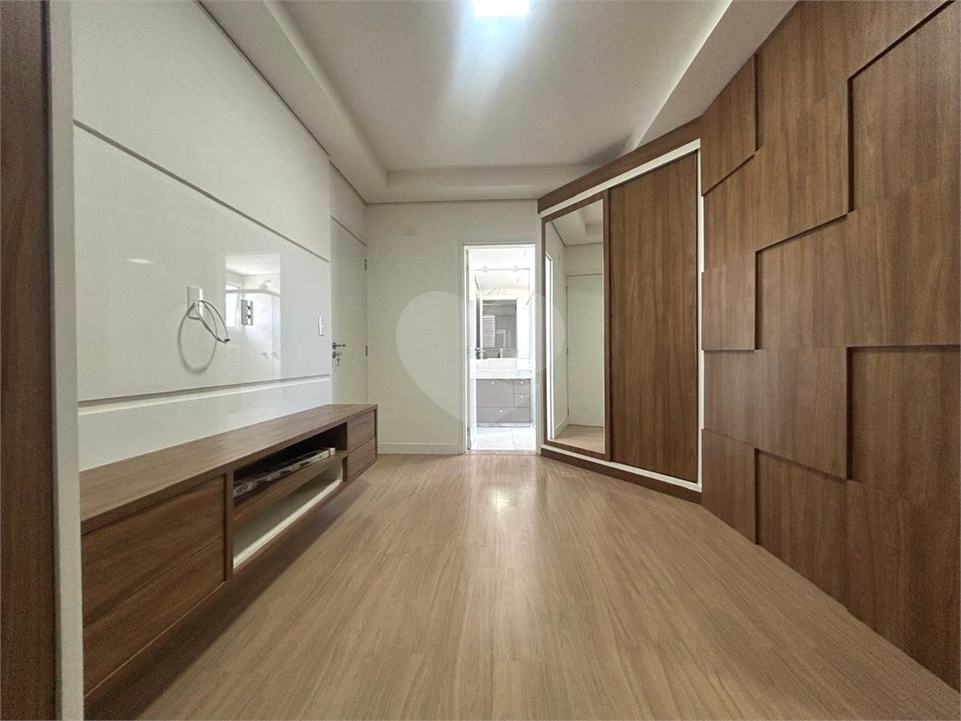 Apartamento à venda com 2 quartos, sendo 1 suíte, em Jardim Piratininga, Sorocaba, SP