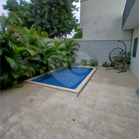 Casa à venda com 3 quartos, sendo 1 suíte, no condomínio Jardim, Sorocaba - SP