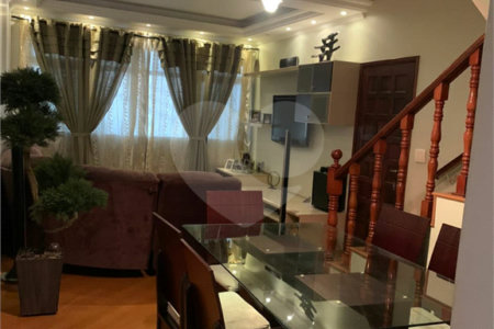Sobrado à venda com 3 quartos, sendo 1 suíte, em Vila Medeiros, São Paulo, SP