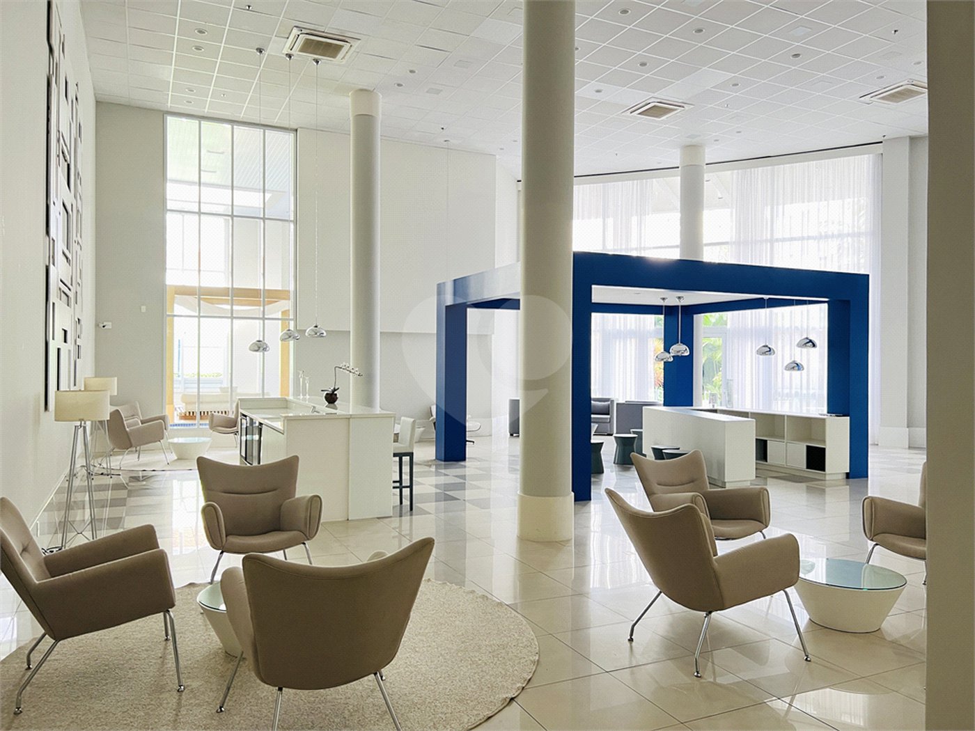 Apartamento venda / locação Vila Nova Conceição, 80m², andar alto, 1 suíte e 2 vagas