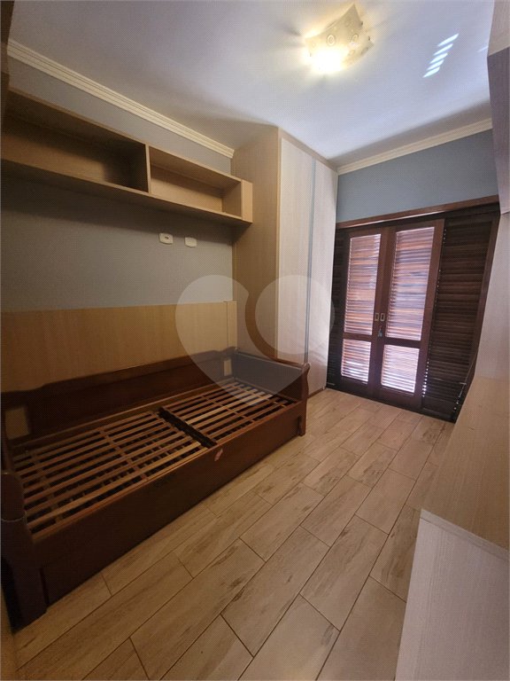 Casa para alugar com 5 quartos, sendo 2 suítes,  no condomínio Alpes de Caieiras, Caieiras - SP