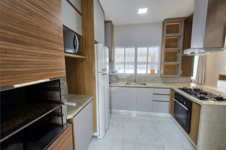 Casa para alugar com 3 quartos, sendo 1 suíte,  em Vila Rosa, Itapetininga, SP