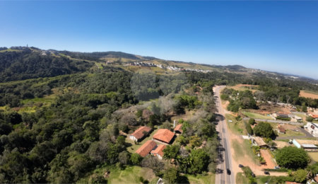 Chácara à venda com 6 quartos, sendo 2 suítes, em Leitão, Louveira, SP