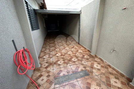 Casa à venda com 4 quartos, sendo 1 suíte, no Centro, Cravinhos, SP