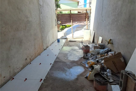Sobrado à venda com 3 quartos, sendo 1 suíte,  em Vila Laís, São Paulo, SP