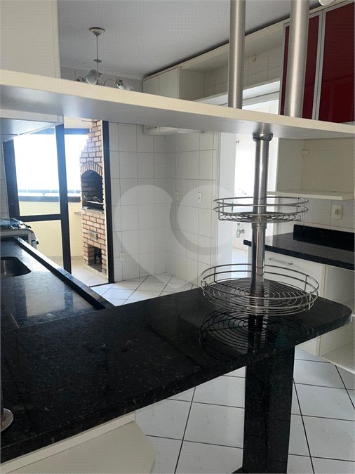 Apartamento para alugar com 3 suítes em Vila Assunção, Santo André, SP