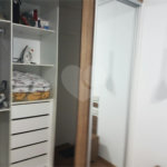 Casa à venda com 3 quartos, sendo 1 suíte, no condomínio Villa das Flores, Mogi das Cruzes - SP