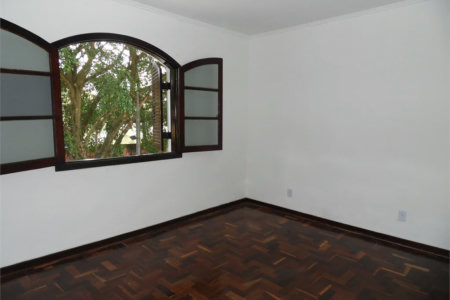 Casa à venda com 5 quartos, sendo 3 suítes, em Vila São Francisco, São Paulo, SP