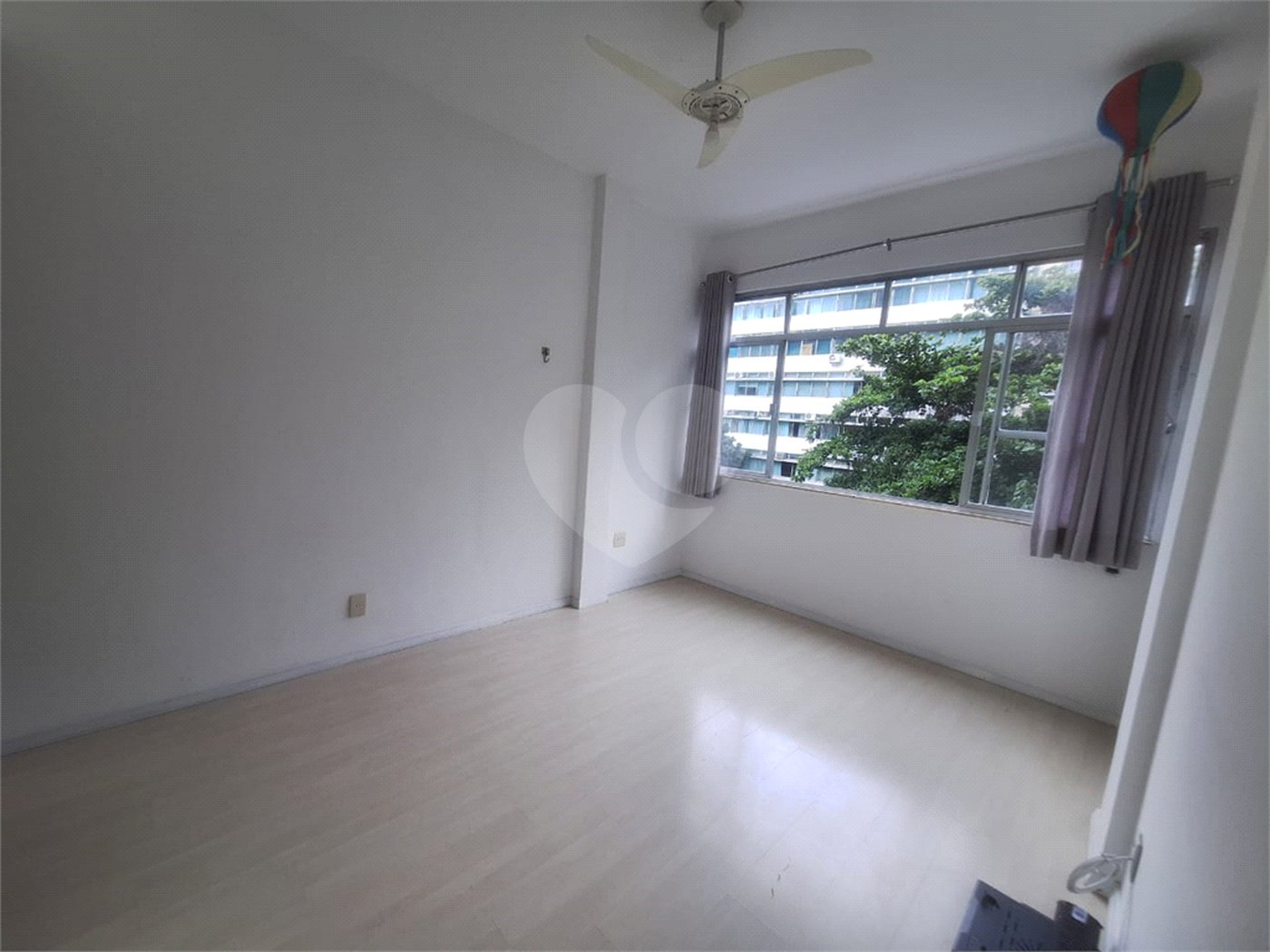 Apartamento à venda com 2 quartos, sendo 1 suíte,  em Tijuca, Rio de Janeiro, RJ