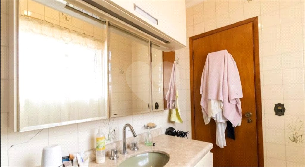 Sobrado à venda com 2 quartos, sendo 1 suíte, em Vila Brasilina, São Paulo, SP