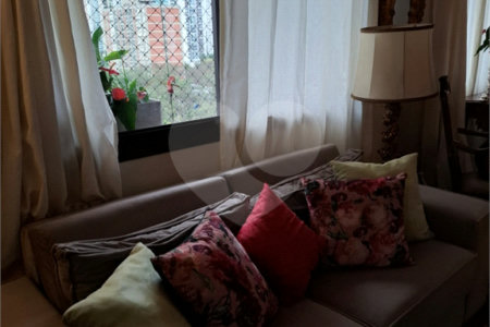 Apartamento à venda com 4 quartos, sendo 2 suítes,  em Brooklin Paulista, São Paulo, SP