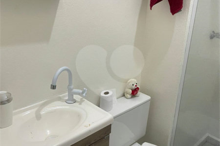 Apartamento à venda com 2 quartos em Conjunto Habitacional Jardim Odete Ii, Itaquaquecetuba, SP