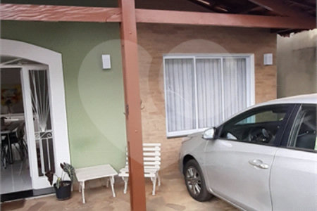 Casa à venda com 3 quartos, sendo 1 suíte, em Vila Helena, Atibaia, SP