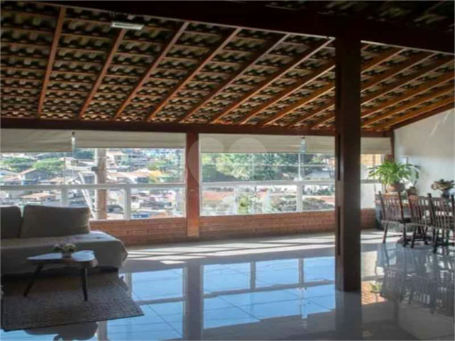 Sobrado à venda com 3 quartos, sendo 1 suíte,  em Vila Nova Cachoeirinha, São Paulo, SP