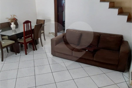 Casa à venda com 3 quartos, sendo 1 suíte, em Cosmos, Rio de Janeiro, RJ