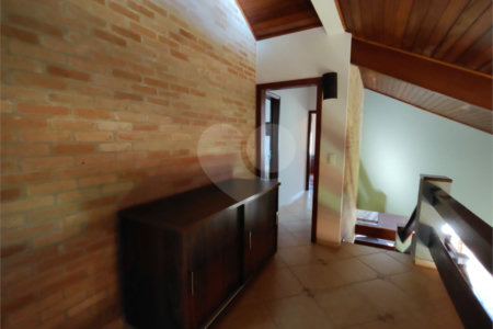 Casa à venda com 7 quartos, sendo 4 suítes, no condomínio Riviera de Santa Cristina XIII, Paranapanema - SP