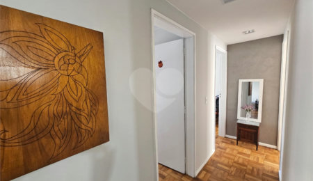 Apartamento à venda com 3 quartos, sendo 1 suíte,  em Vila Nova Conceição, São Paulo, SP