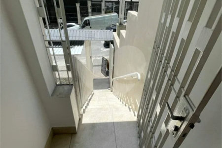 Sobrado à venda com 5 quartos, sendo 1 suíte, em Santa Teresinha, São Paulo, SP