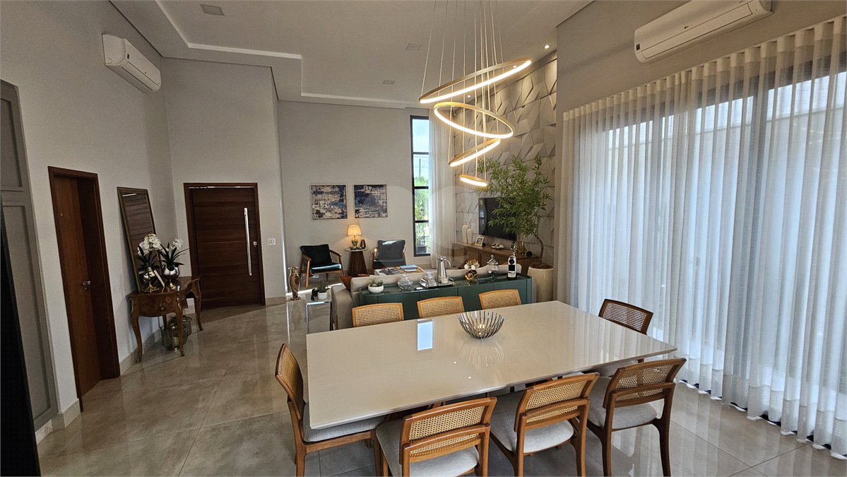 Casa à venda com 4 suítes no condomínio Residencial Helvetia Park, Indaiatuba - SP