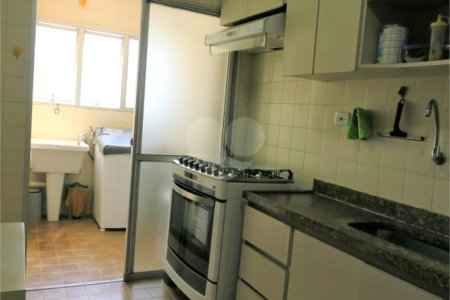 Apartamento à venda com 3 quartos, sendo 1 suíte,  em Vila Andrade, São Paulo, SP